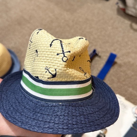 Hats, Bow Ties and Suspenders Set - Picture 4 of 7